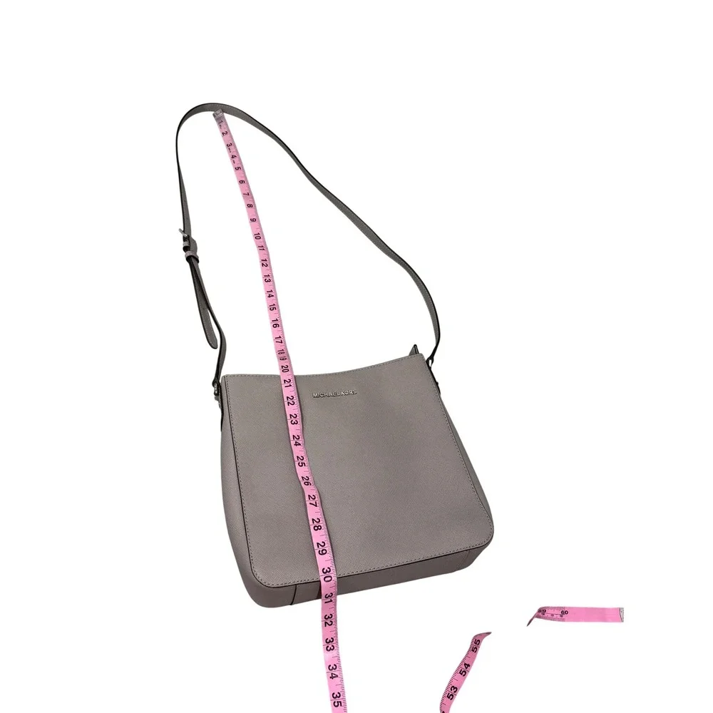 Michael Kors Jet Set Travel Medium Phone Crossbody Saffiano‎ Leather Grey Gray